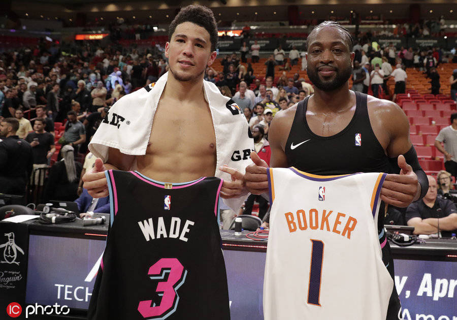 罗埃夫斯：我不是那种天才型球员；希望明年能随荷兰去世界杯（罗埃夫斯：我并非天赋型球员，盼明年随荷兰征战世界杯）