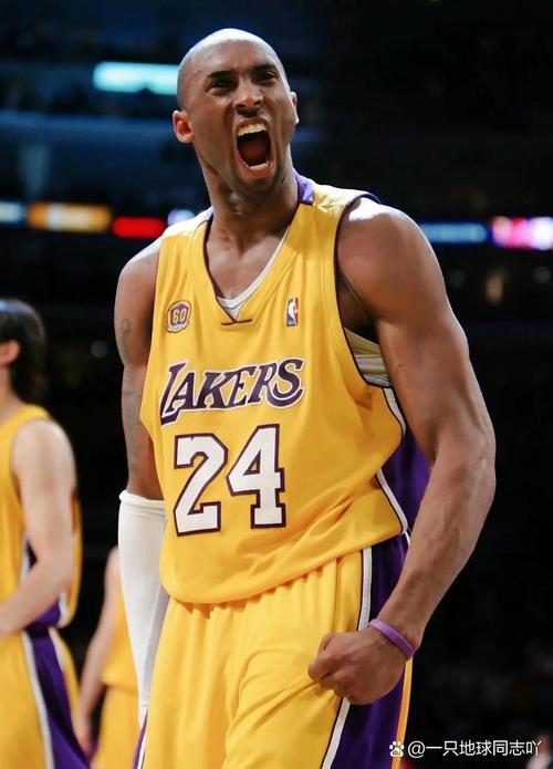 卡塔尔主场优势明显（卡塔尔借主场之势占得先机）