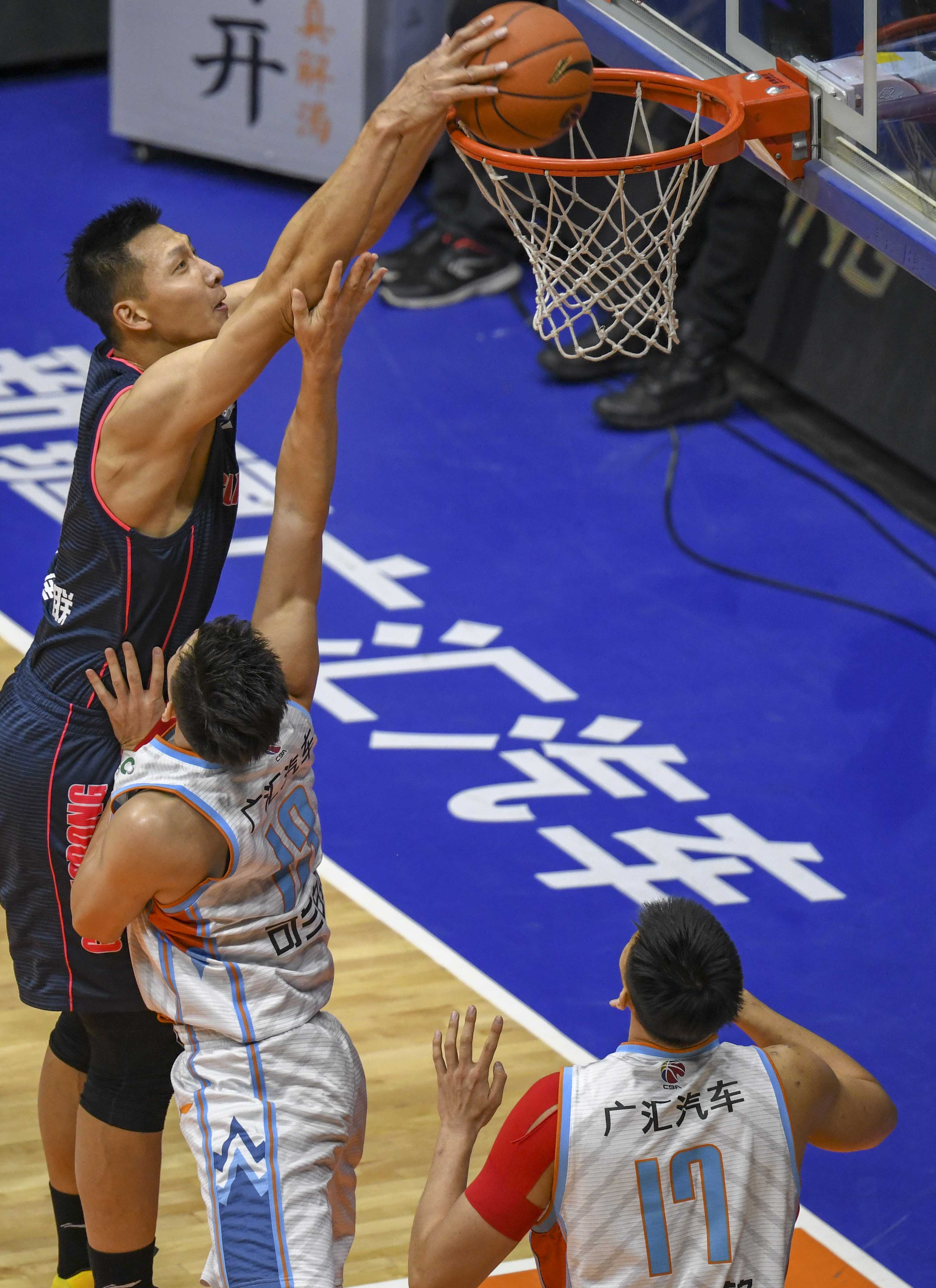 踢球者评德甲第11轮最佳阵容：卡尔、奥利塞、于帕、拜尔入选（《踢球者》评出德甲第11轮最佳阵容：卡尔、奥利塞、于帕、拜尔在列）