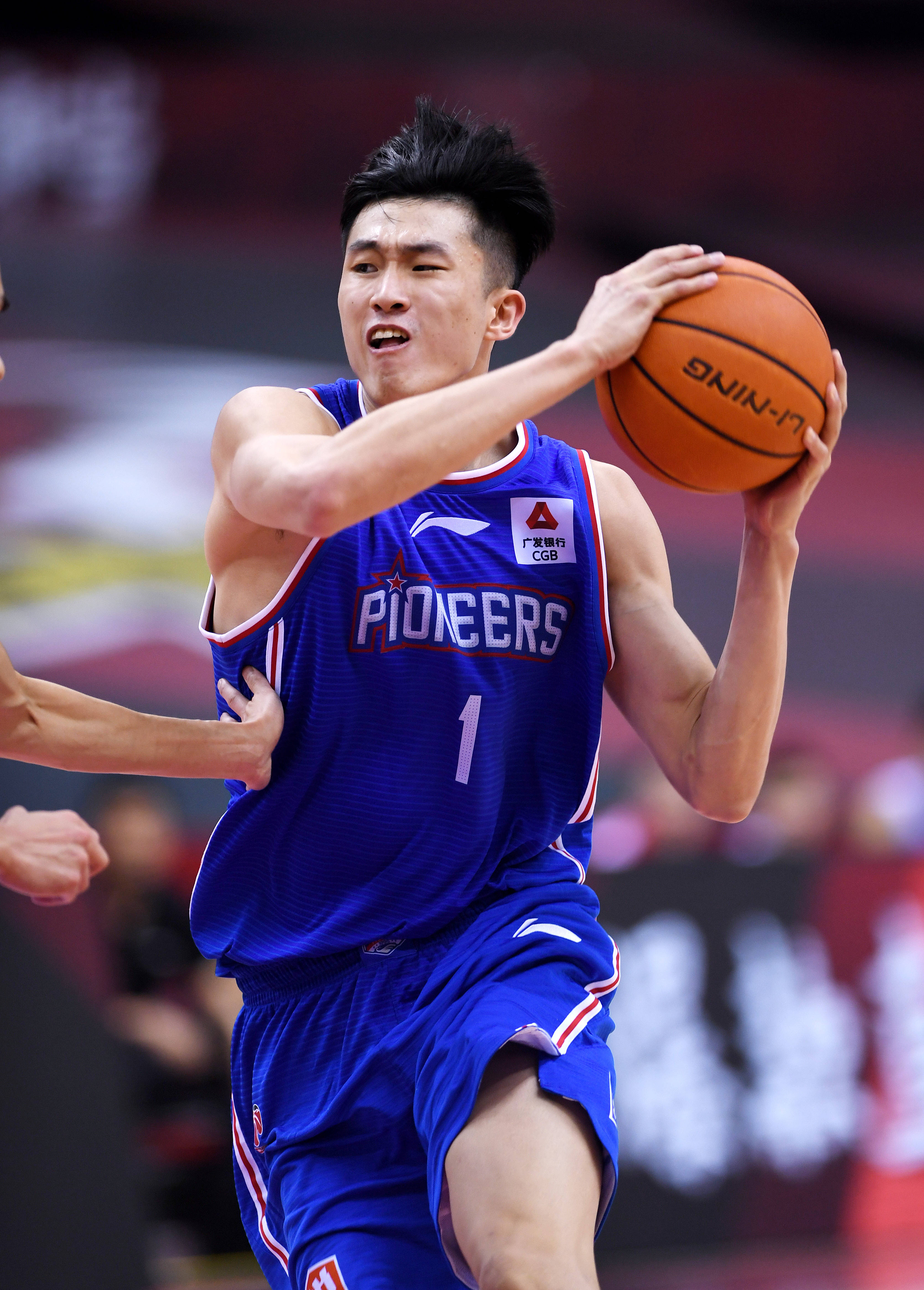 索扎将吹罚生涯第三场米兰德比，曾执法23-24赛季国米5-1米兰（索扎将迎生涯第3次主哨米兰德比 曾主裁23／24赛季国米5-1米兰）