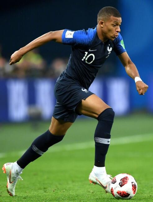 上海女排直落三局淘汰河南女排，朱婷遗憾止步八强（上海女排3-0完胜河南，朱婷遗憾止步八强）