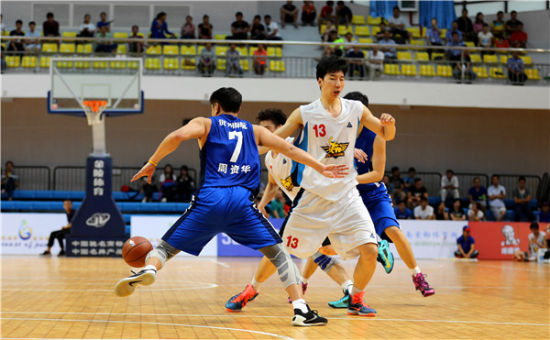 15投4中陷入挣扎！弗拉格暴露体能短板 糟糕的三分投射成最大掣肘（15投仅4中手感低迷！弗拉格体能隐忧暴露 三分失准成最大瓶颈）