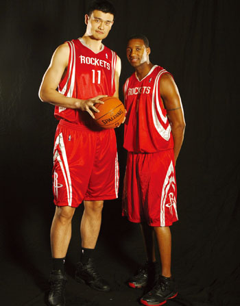 汉密尔顿：最喜欢内马尔和维尼修斯；欣赏梅西的技术（汉密尔顿自曝最喜欢内马尔和维尼修斯，称赞梅西技术精湛）