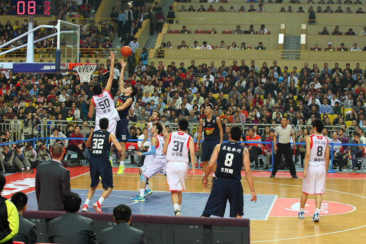 卡卢卢：很高兴看到布雷默回归；我感觉自己更像个领袖了（卡卢卢：欣喜布雷默回归，我觉得自己更具领袖气质）